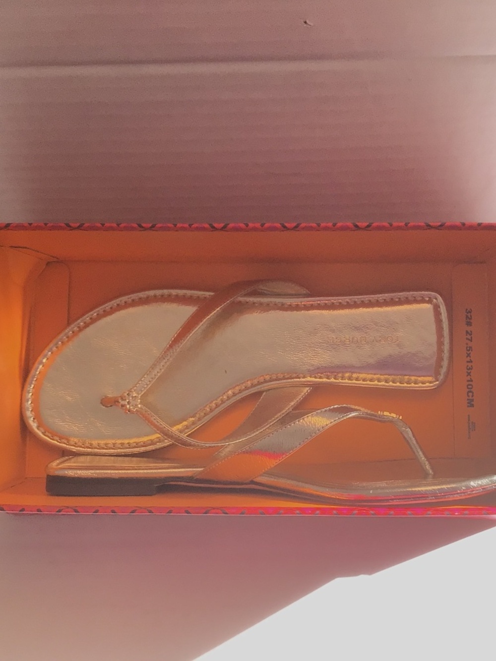Tory Burch Classic Crinkle Metallic Leather Flip Flop - Picture 5 of 5